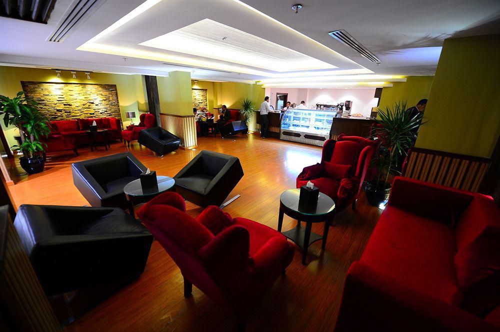 Obaer Hotel Ar Riyad Esterno foto
